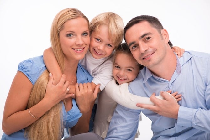 Family Portrait Ideas - Hugs