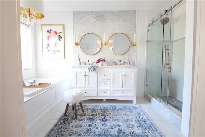 Bathroom Decorating Ideas - Classic Look