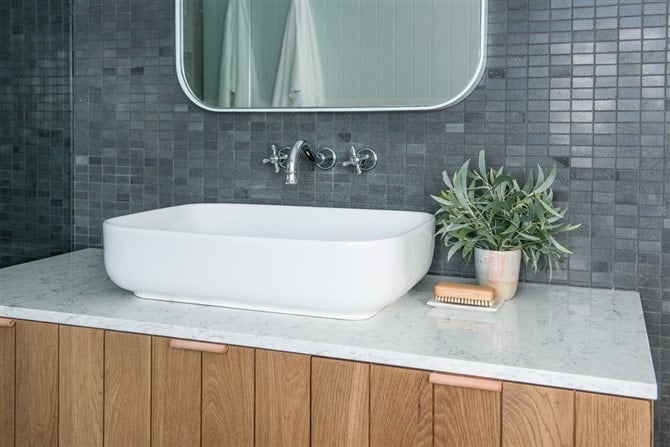 Bathroom Decorating Ideas - Fresh And Simple