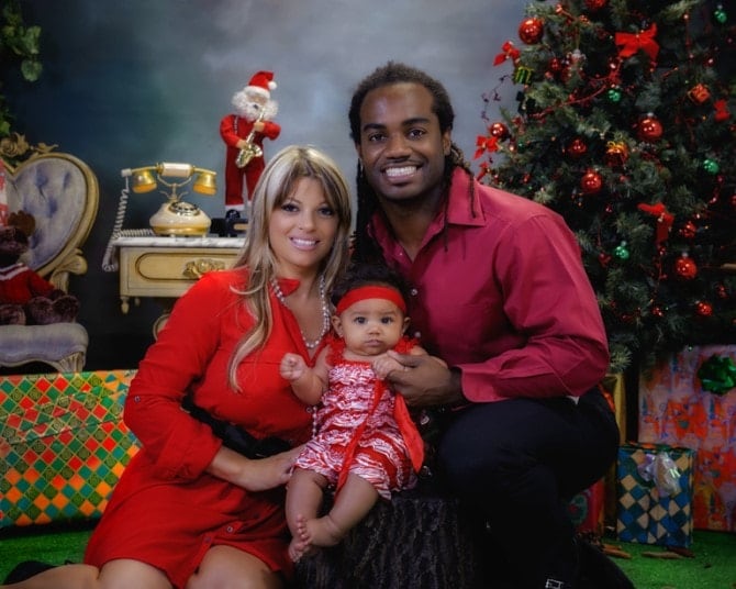 Christmas Photos - Portraits In Studio Family Of 3