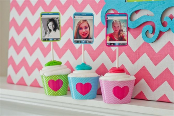 Girls Birthday Cakes - Insta Party Cupcakes