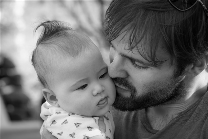 How To Pick The Best Photo To Print As A Fathers Day Gift - Baby Boy Portrait