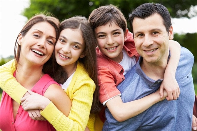 How To Pick The Best Photo To Print As A Fathers Day Gift - Happy Family