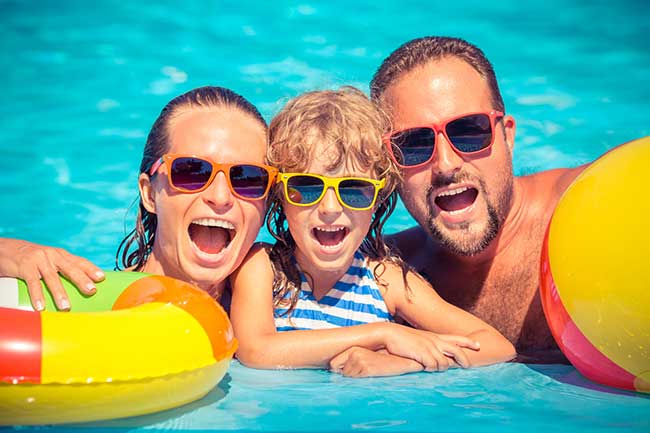 Family Photo Ideas - Summer Sunglasses