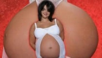 11 Of The Most Awkward Pregnancy Photos Ever