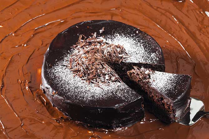 16 Awesome Chocolate Birthday Cake Recipes