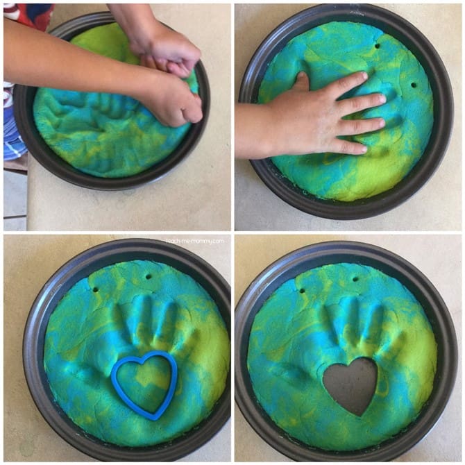 Craft For Toddlers - Earth Day Handprint
